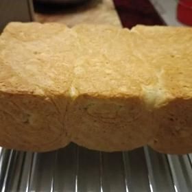 健康減脂全麥吐司出膜拉絲