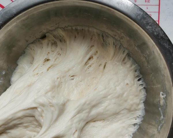純奶手撕吐司的做法 步驟1