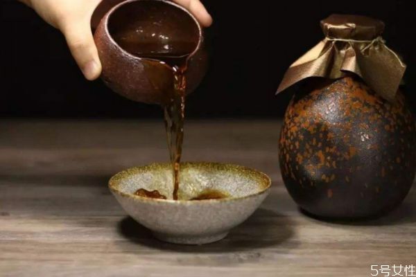 黄酒有什么营养价值呢 喝黄酒有什么好处呢