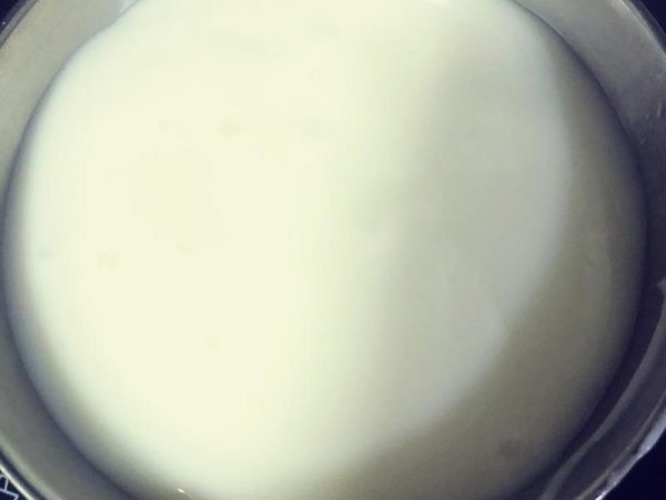 純奶手撕吐司的做法 步驟1