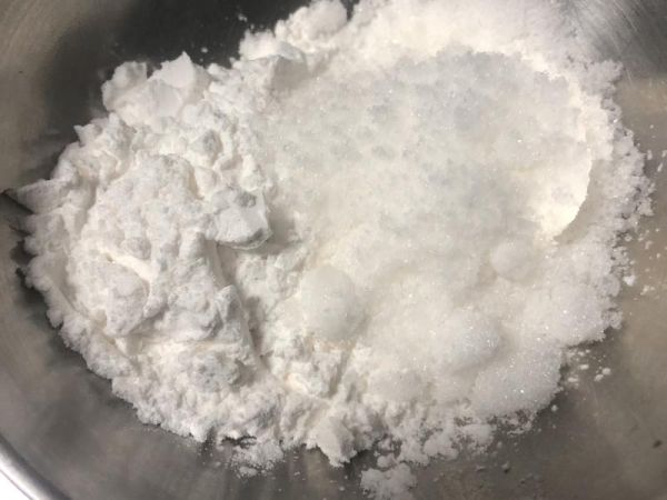 純奶手撕吐司的做法 步驟1