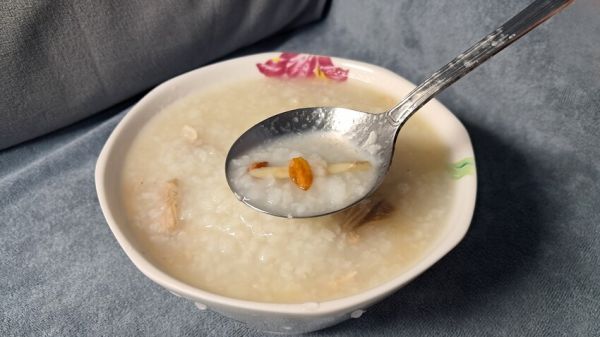 湯媽媽 | 藥膳養(yǎng)生湯 | 食補(bǔ)養(yǎng)氣、健康雞湯 | 黃耆雞湯