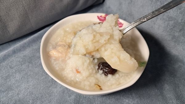 湯媽媽 | 藥膳養(yǎng)生湯 | 食補(bǔ)養(yǎng)氣、健康雞湯 | 黃耆雞湯
