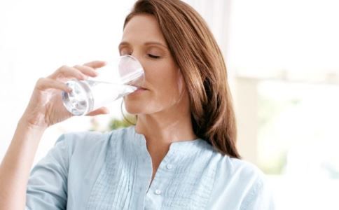 在胃中膨脹的飲食膠囊 如何減少食欲 食欲太好怎么降低食欲