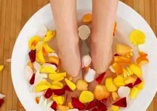 每天泡脚能瘦小腿吗