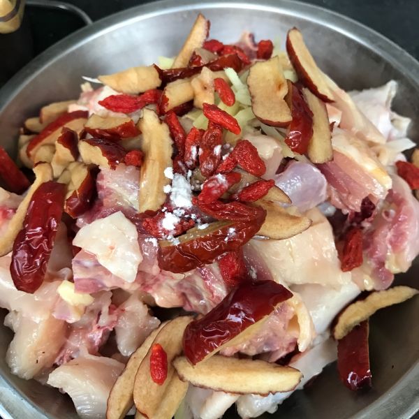 高麗參陳皮燉煮過(guò)程示意圖