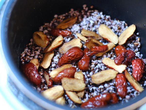 純奶手撕吐司的做法 步驟1