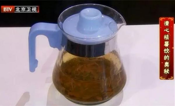 荷葉泡水加點(diǎn)它，祛暑熱、消水腫、健脾胃、護(hù)血管……效果太神奇！