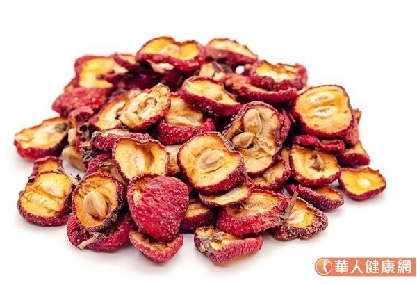 山楂促進消化、荷葉可以降脂和胃、桑葉可以調(diào)節(jié)血糖，加上澤瀉利痰濕，這飲品適合飯後飲用。