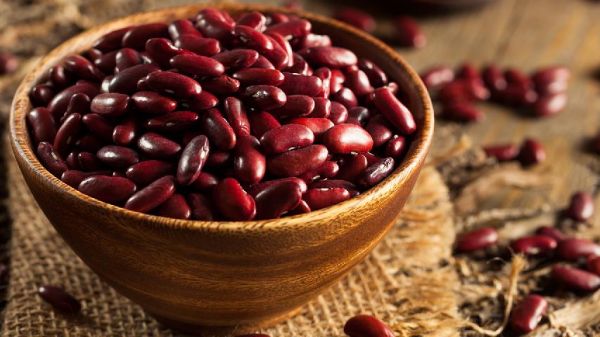 紅豆椰汁黑米粥——補(bǔ)氣血美容肌膚