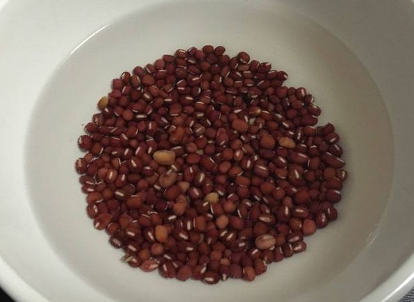 紅豆芋頭糖水氣血雙補(bǔ),4步就能做好,美容養(yǎng)顏想減肥女性多喝!