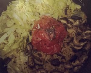 懶人晚餐：一個(gè)番茄+冰箱剩菜+電飯鍋的做法 步驟5