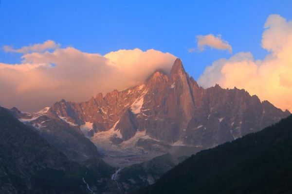 徒步旅行愛(ài)好者一生不可錯(cuò)過(guò)的三條徒步路線