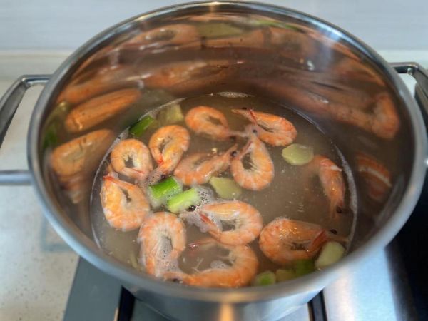 純奶手撕吐司的做法 步驟1