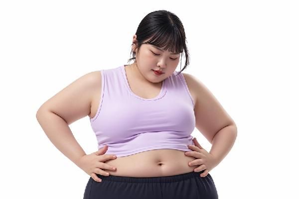 水肿型肥胖的特征不包括