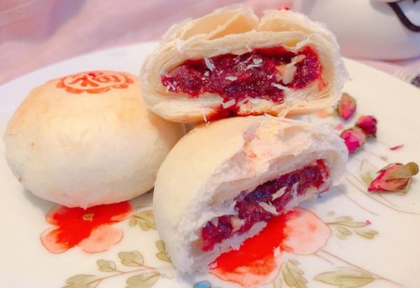 簡單的4步，教你做口味好顏值高的綠豆糕，變身“糕點大師”！