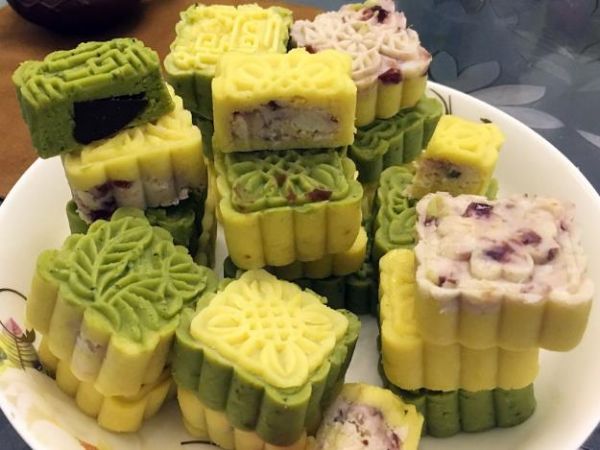 簡單的4步，教你做口味好顏值高的綠豆糕，變身“糕點大師”！