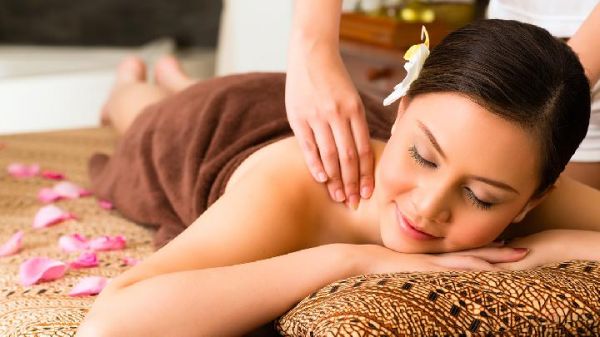 中醫(yī)有哪些按摩減肥的手法 五步腹部按摩減肥法輕松瘦