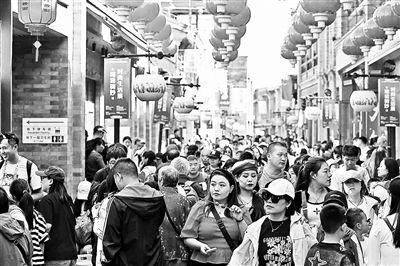 假期老字号美食销售火爆