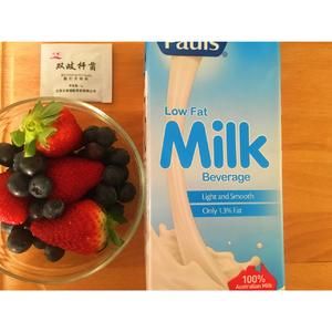 自制低糖、無(wú)糖酸奶（低脂、全脂）孕媽和寶寶都可以喝的健康酸奶的做法 步驟1