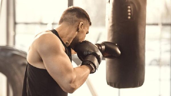 飲食加運(yùn)動(dòng)讓你健康瘦身