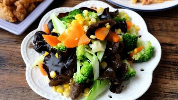 八款早餐蔬菜沙拉，做法超簡單，多吃還不胖，想瘦的姑娘都愛吃！