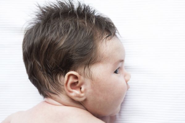 嬰兒幾個(gè)月開(kāi)始添加輔食合適