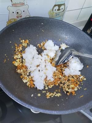 營養(yǎng)蛋炒飯的做法 步驟3