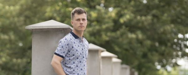 双男床上运动姿势有哪些,姿势推荐与体验优化