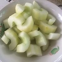 老黃瓜雞湯的做法圖解1