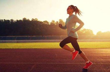 中长跑训练过程中不适生理反应与应对措施