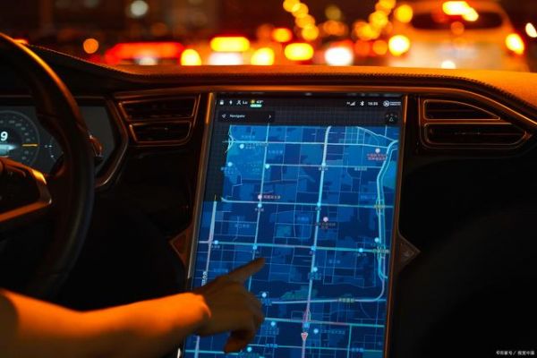 探索汽车设计的美学与功能性-有驾