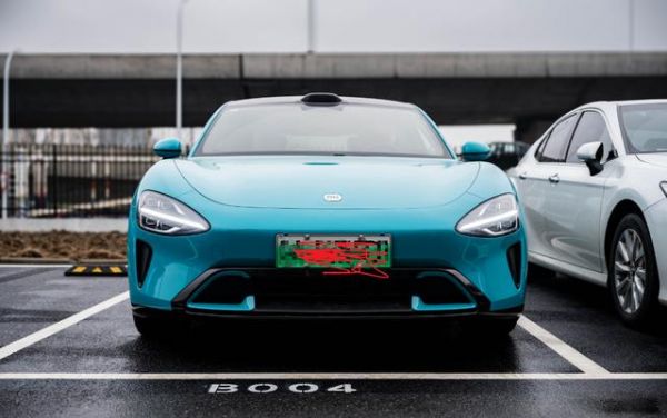 小米SU7设计大揭秘：自然美学与实用主义的绝妙交响-有驾