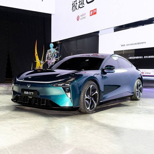 30万内纯电掀背车大比拼：五款智能轿跑谁更胜一筹