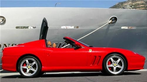 令人心动的几款车，硬朗的车身线条，营造很好的驾驶氛围