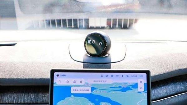 更好用了！蔚来新数字座舱功能体验详解-有驾