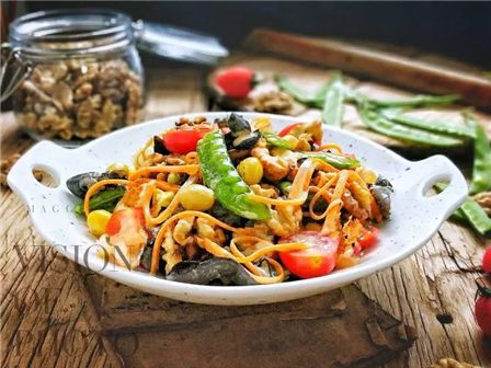 营养、美味黄花菜的功效和食谱介绍