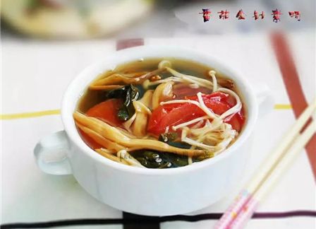 营养、美味黄花菜的功效和食谱介绍