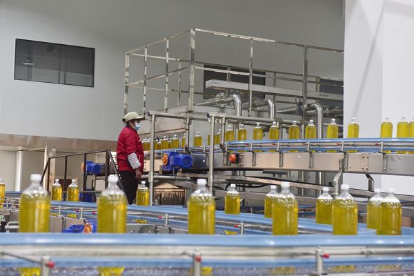 贵州明安公司:多元创新驱动发展 本土品牌引领“黔货出山”新征程(图1)