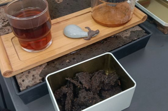 普洱熟茶的7大作用和功效，長期喝普洱茶的作用