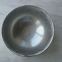 夏天10分钟自制冰镇冷面，爽透了（100秒把冷面变成冰镇）的做法图解3