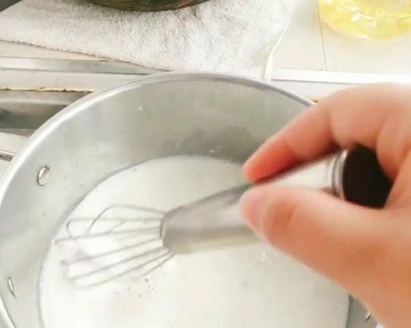 純奶手撕吐司的做法 步驟1