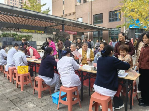 （通讯员：耿艺菲）张家湾社区居民健康定向挑战赛活动圆满举行.docx