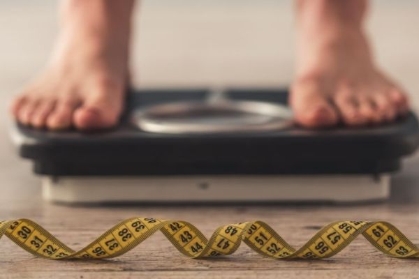 晨跑和夜跑哪個更減肥？不同時段運動的優(yōu)缺點對比