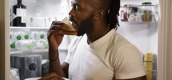 阻止深夜進(jìn)食的10種有效方法