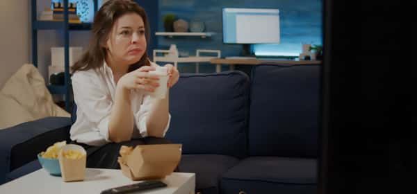 如何停止暴飲暴食：23個(gè)簡(jiǎn)單技巧