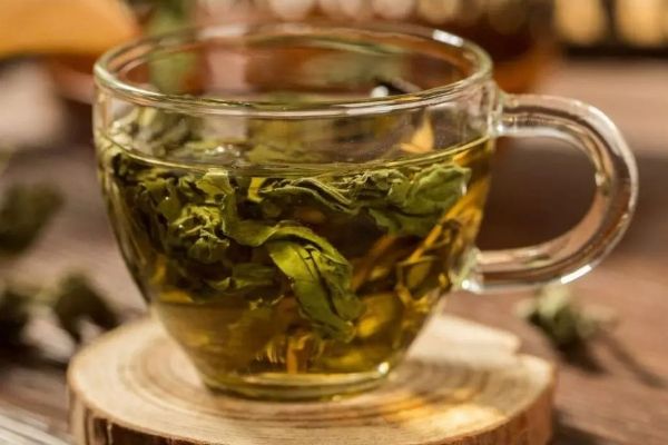 杜仲茶减肥效果好吗，可以达到辅助减肥的效果