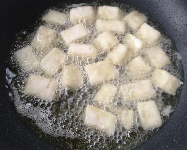 純奶手撕吐司的做法 步驟1