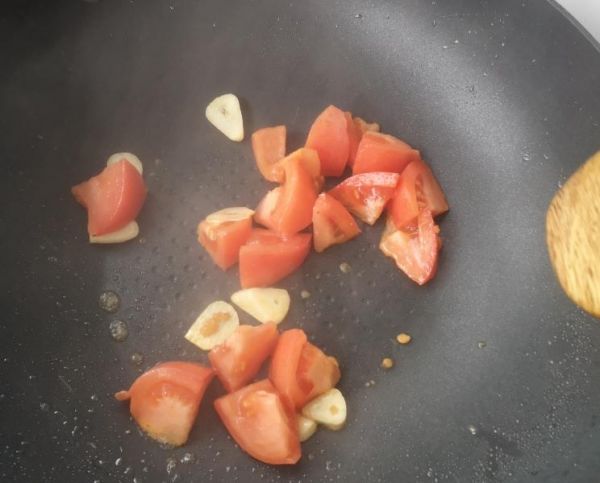 純奶手撕吐司的做法 步驟1