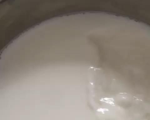 純奶手撕吐司的做法 步驟1